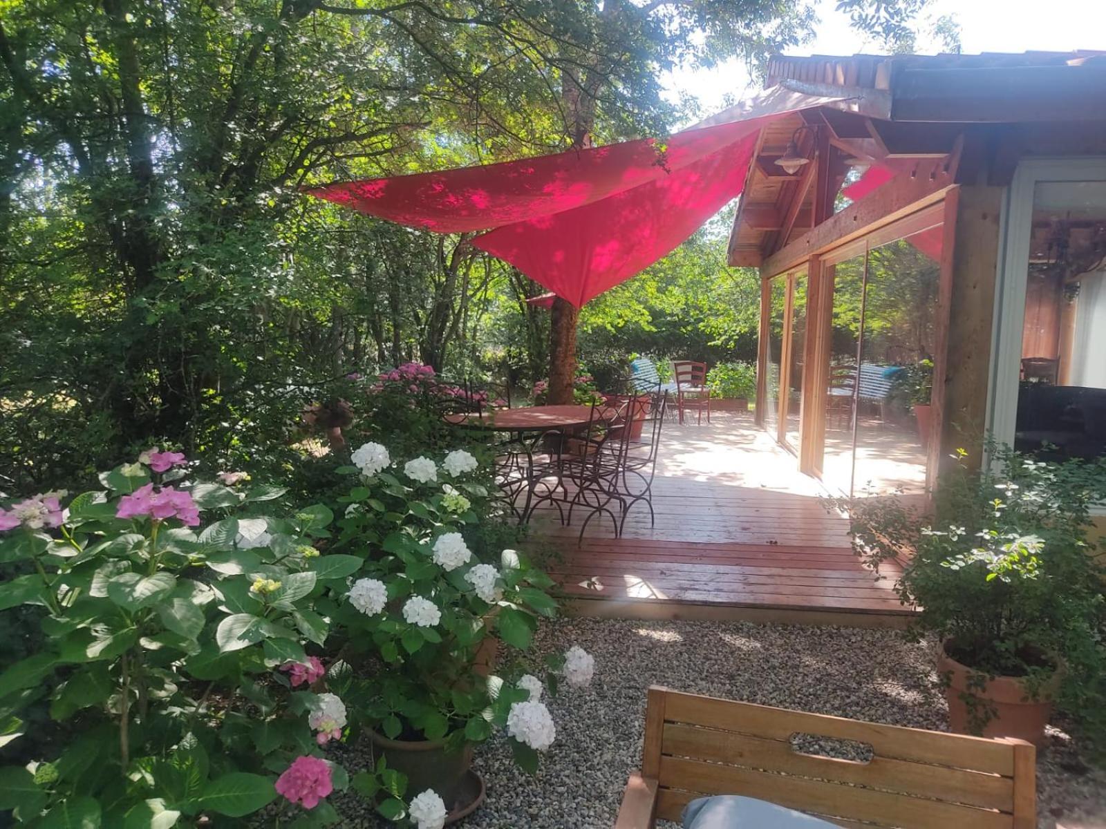 La Frenaie Bed and Breakfast Saint-Cyr-sur-le-Rhone Εξωτερικό φωτογραφία