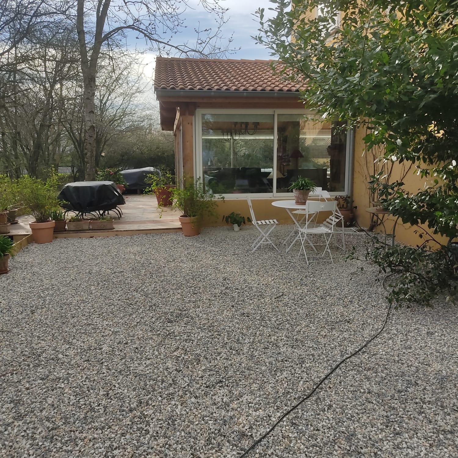 La Frenaie Bed and Breakfast Saint-Cyr-sur-le-Rhone Εξωτερικό φωτογραφία